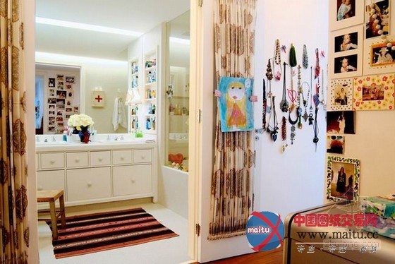 丰富色彩配饰的巴西公寓设计