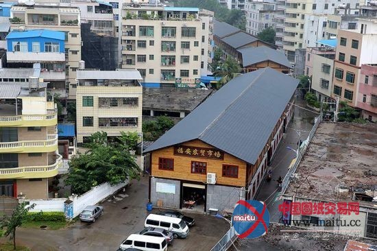 海口“最美”违建:如同火车贯穿市区规划路