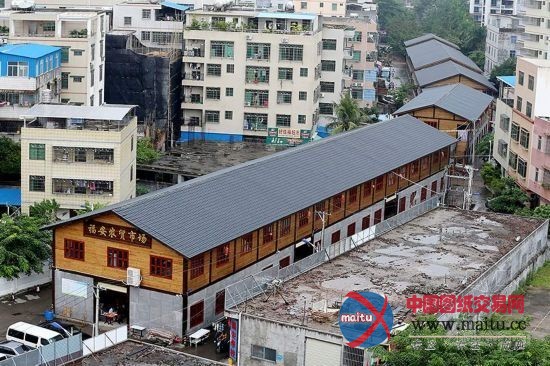 海口“最美”违建:如同火车贯穿市区规划路