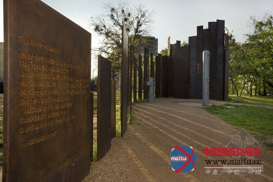 美国德州鸟夫人湖巧妙的雕塑卫生间