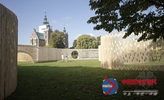 FABRIC设计的丹麦皇家园林Trylletromler木亭子