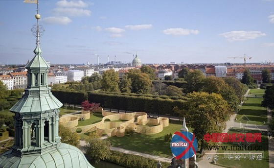 FABRIC设计的丹麦皇家园林Trylletromler木亭子