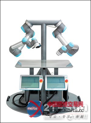 优傲机器人亮相第15届中国国际工业博览会