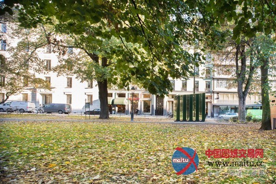 斯德哥尔摩公园中的可爱绚丽的公共卫生间