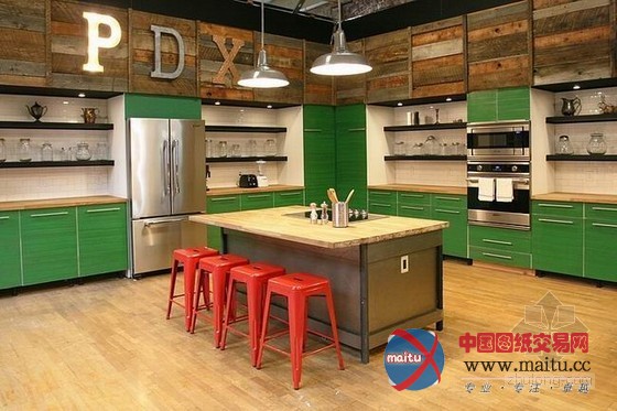 融合多种风格 波特兰The Real World真人秀节目室内场景设计