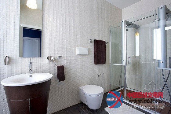 阁楼公寓室内设计 简单的奢华感