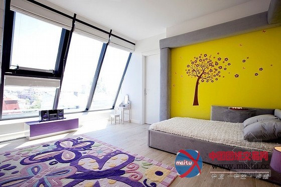 阁楼公寓室内设计 简单的奢华感