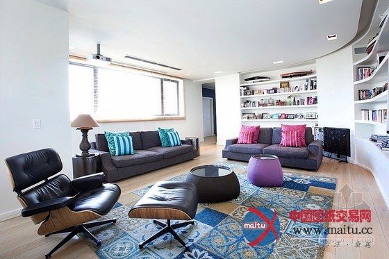 阁楼公寓室内设计 简单的奢华感