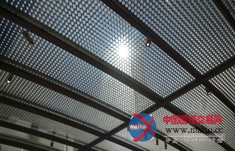 REX设计的纽约苏利亚遮光雕塑