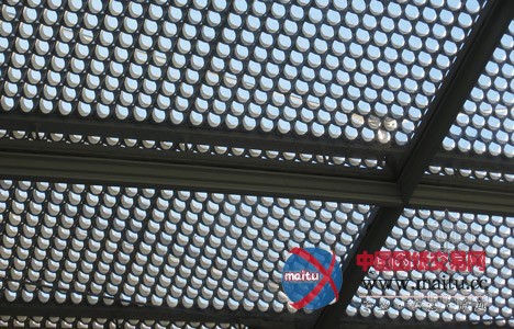 REX设计的纽约苏利亚遮光雕塑