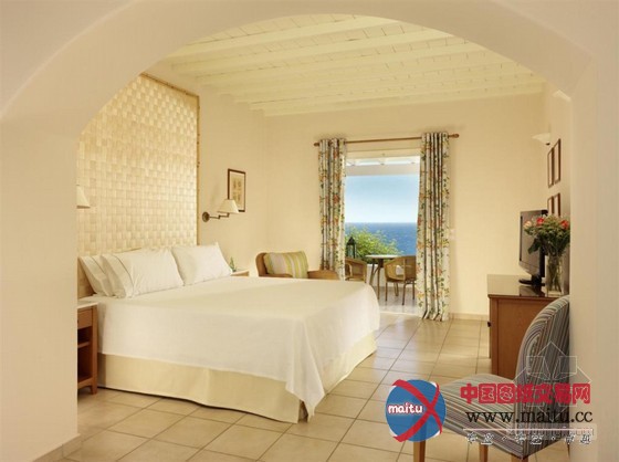 希腊圣玛瑞娜豪华精选度假酒店 俯瞰清澈海洋