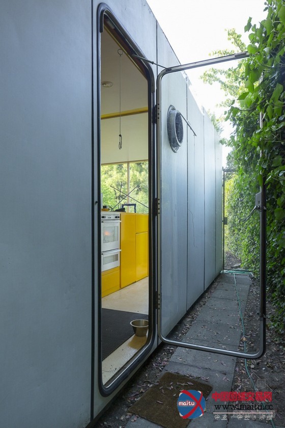 伦敦五颜六色装饰的私人住宅设计