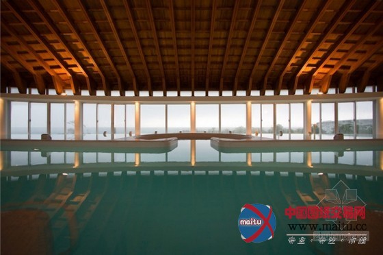 日本三头鲸鱼室内温泉中心设计 形式独特