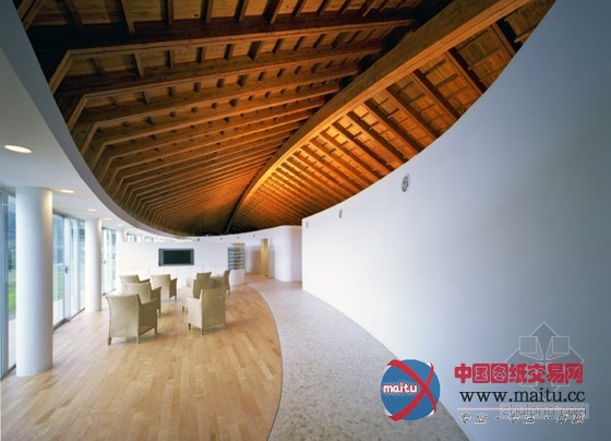 日本三头鲸鱼室内温泉中心设计 形式独特