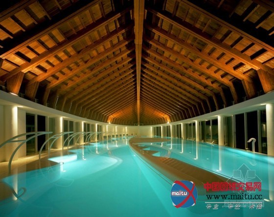 日本三头鲸鱼室内温泉中心设计 形式独特