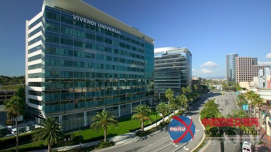 SWA设计的霍华德休斯中心商务公园