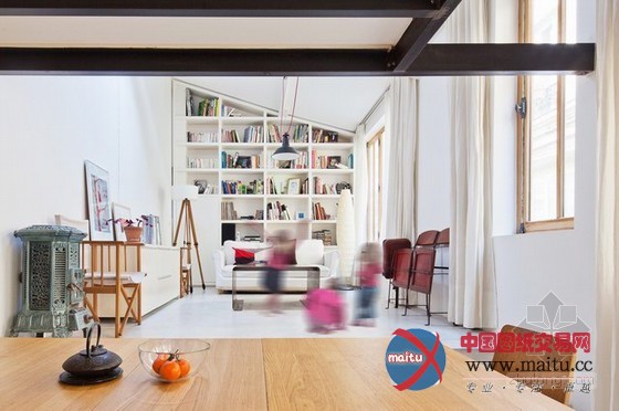 法国工作室住宅改造设计 充满岁月的质感