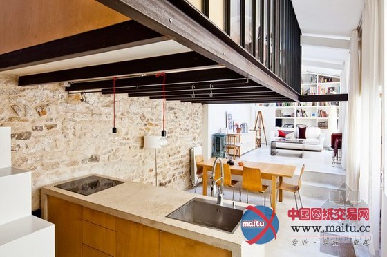 法国工作室住宅改造设计 充满岁月的质感