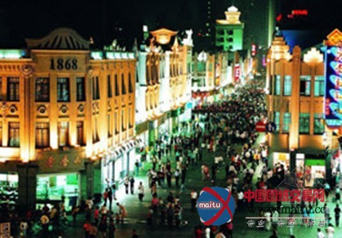 温州大都市梦:20综合体井喷 300米高楼烂尾