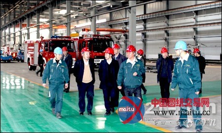 工信部装备司侯刚副司长到山推抚起调研