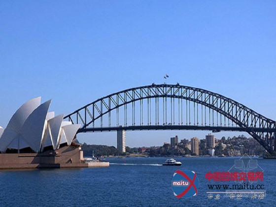 悉尼海港大桥遭“不明飞行器”撞击