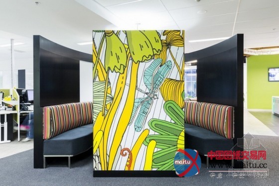 澳大利亚联邦银行办公空间设计 有趣的插画装饰