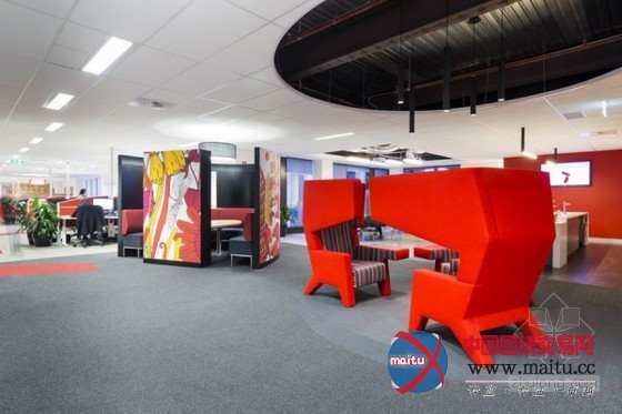 澳大利亚联邦银行办公空间设计 有趣的插画装饰