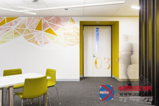 澳大利亚联邦银行办公空间设计 有趣的插画装饰