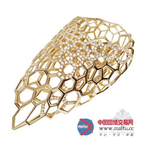 扎哈最新设计:Caspita限量版网状金丝新款戒指