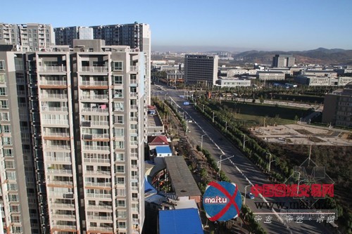 外媒称昆明呈贡为鬼城 高楼林立不见人迹