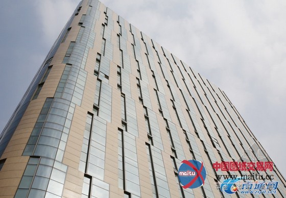 南通“错位楼”像马赛克遭吐槽