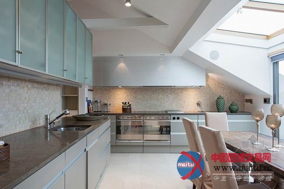 自然惬意!瑞典斯德哥尔摩阁楼公寓设计