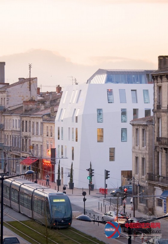 现代动感的法国波尔多Seekoo酒店设计