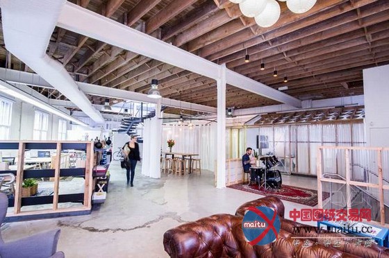 澳大利亚Hallway办公室设计 原木装饰充满亲和力