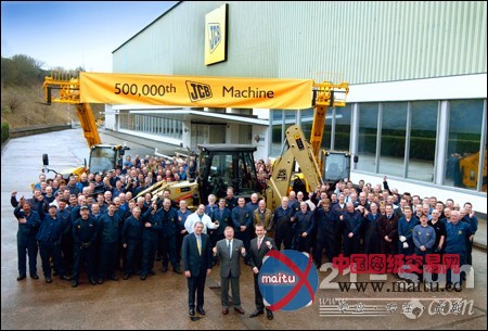 JCB挖掘装载机创新60年:为激情喝彩