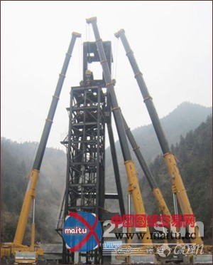 徐工贵州省施工:起重机四兄弟合力挑重担