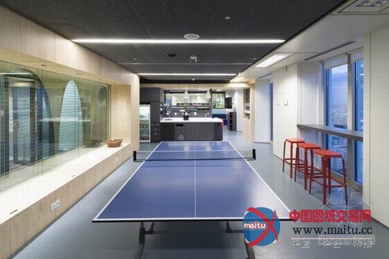 马德里谷歌办公室设计 色彩让空间充满活力