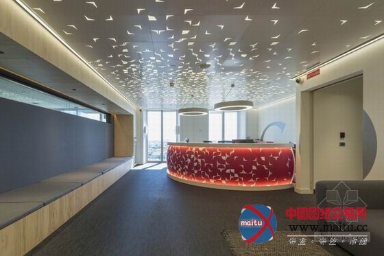 马德里谷歌办公室设计 色彩让空间充满活力