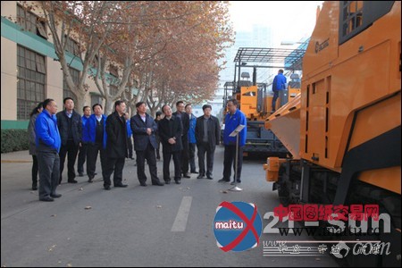 北京城建道桥集团董事长到陕建机参观考察