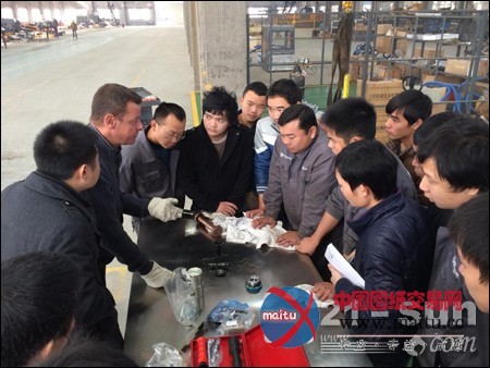 法国蒙特贝专家来恒至凿岩进行技术交流