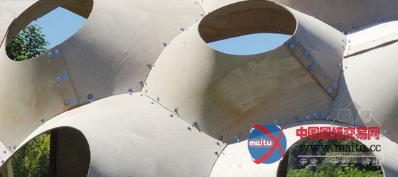 因斯布鲁克大学师生联合设计奥地利木制仿生海胆亭