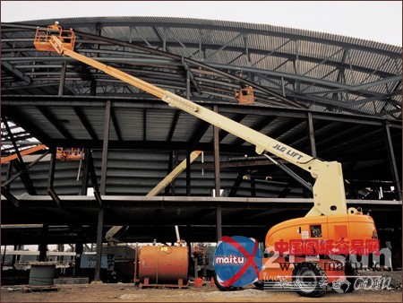 捷尔杰800系列直臂式高空作业平台产品直击