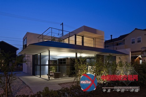 阿波罗建筑师事务所设计的日本滨松有发廊的别墅