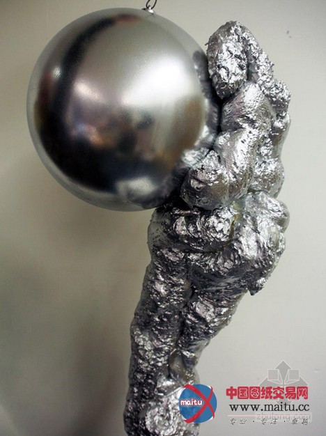 扎哈•哈迪德受邀设计2013年圣诞节装饰