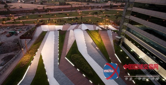 西班牙格拉纳达广场 城市中的农田景观