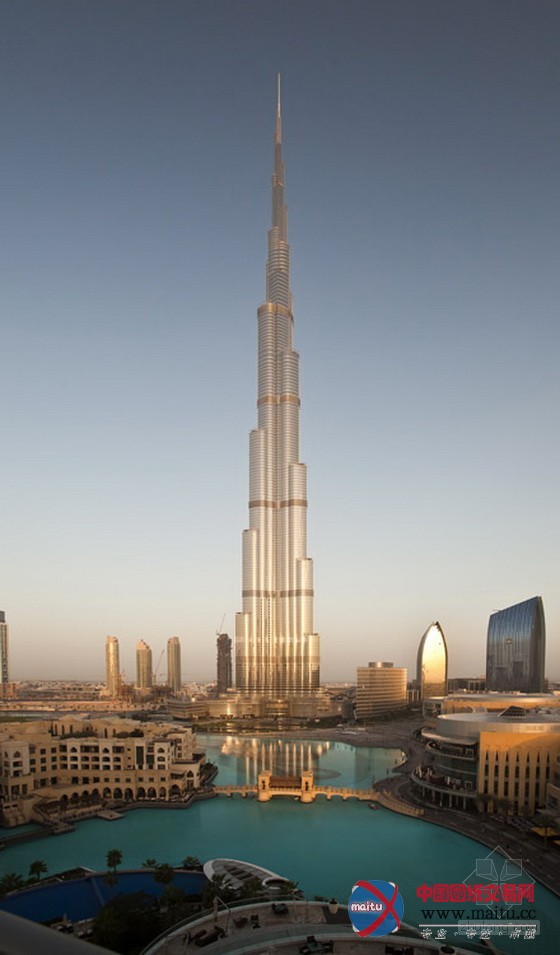 SWA设计的迪拜哈利法塔摩天大楼公园