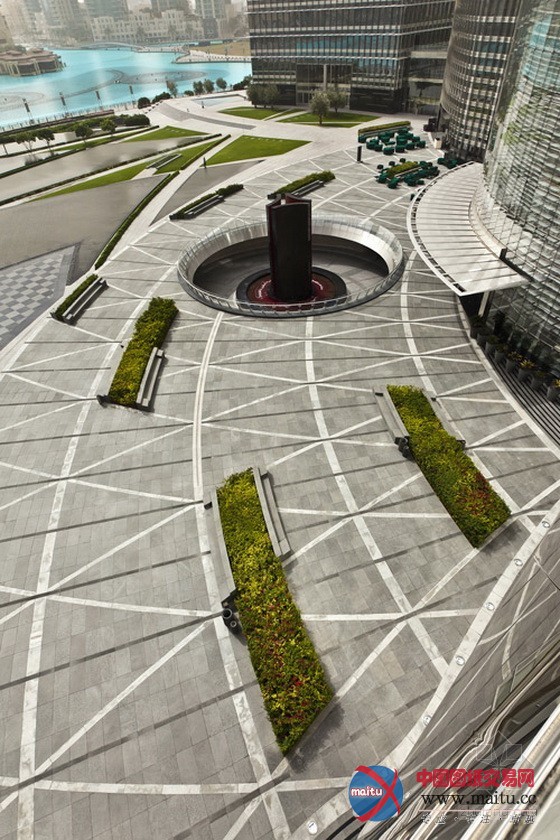 SWA设计的迪拜哈利法塔摩天大楼公园