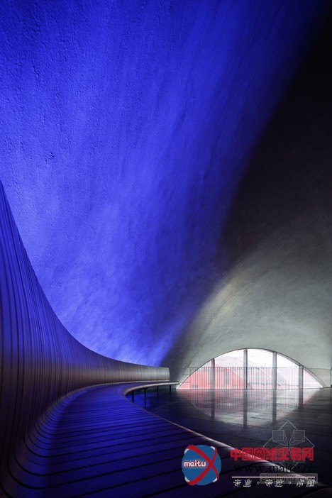 k/o设计日本音乐大学银色圆顶建筑