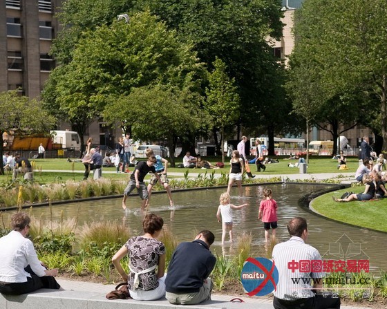 Gillespies公司设计的圣安德鲁广场