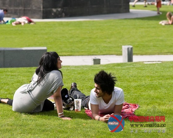 Gillespies公司设计的圣安德鲁广场